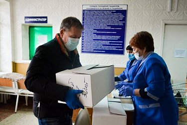 Депутаты участвуют в волонтерском движении